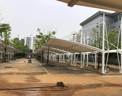铜陵市中级人民法院膜结构汽车顺利竣工