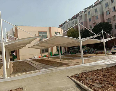 祝贺溧水秦淮花苑等四个新建小区充电桩电瓶车棚竣工，后续追加车棚正在备料中