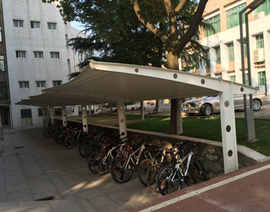 祝贺铜陵三中膜结构自行车竣工，受到学校领导一致好评